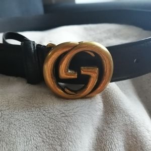 Gucci black leather belt